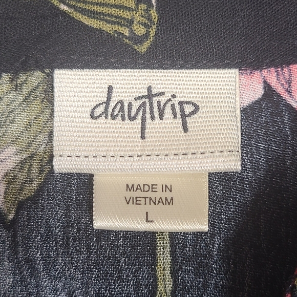 Daytrip Black Floral Lace Cutout Blouse Women’s Size Large Long Sleeve Peplum - Picture 5 of 13